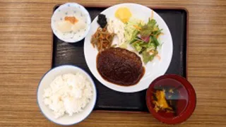 学生食堂のメニュー おろしハンバーグ定食