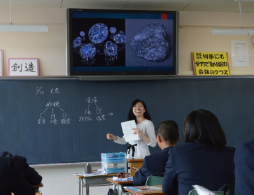 普通教室６５インチ